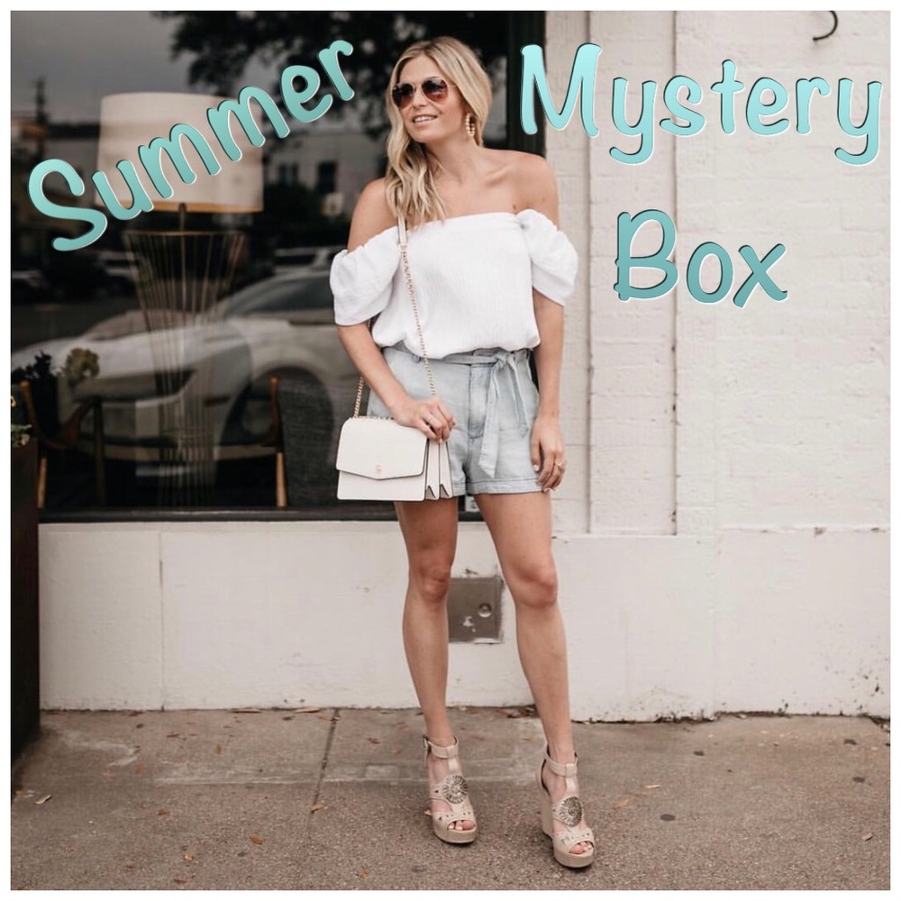 5 NWT ITEMS + FREE GIFT!